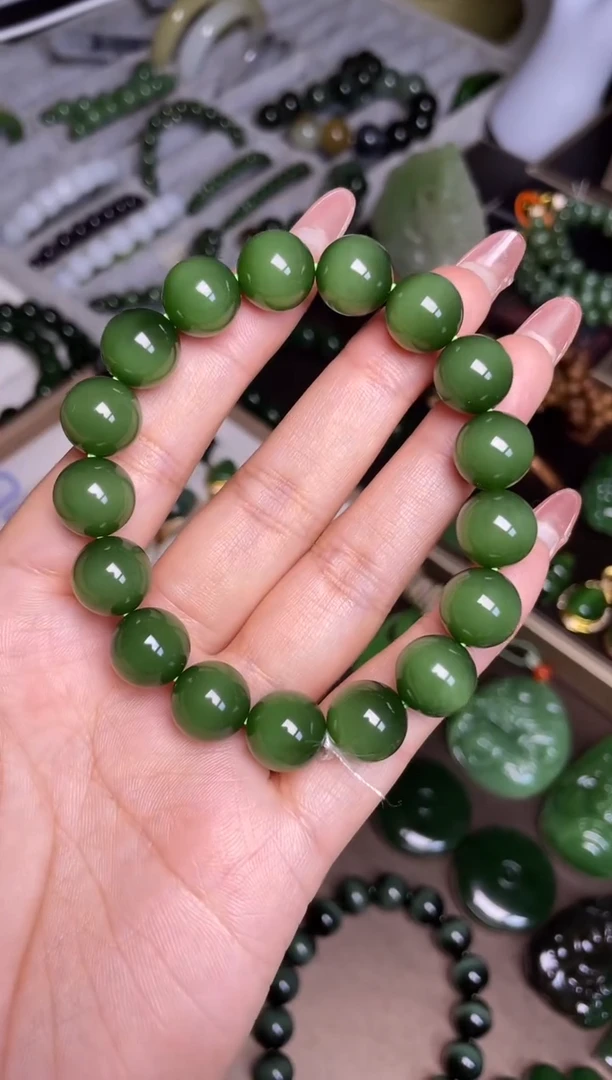 颈饰未镶嵌和田玉冰猫手串卡12