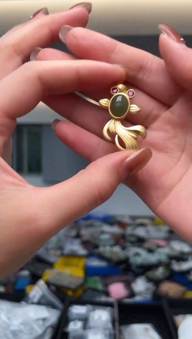 颈饰未镶嵌和田玉（多样性发一件）