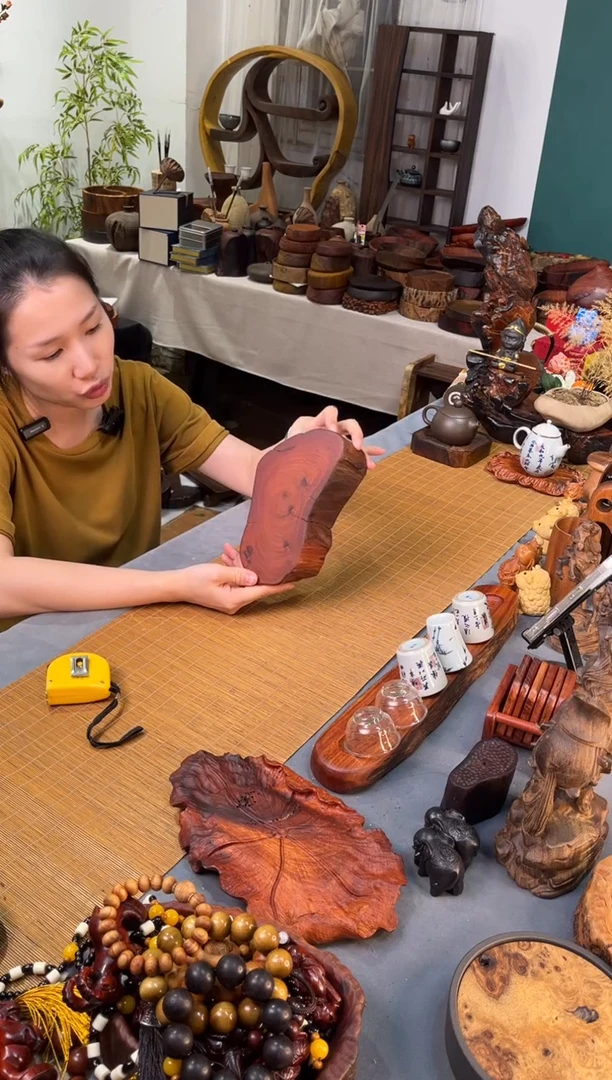 缅甸花梨随形底座