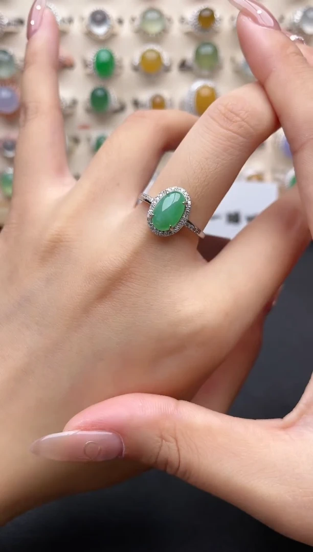 【闪购商品】翡翠戒指银S925镶嵌一物一证一礼盒