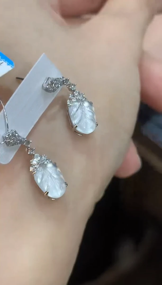18K金镶嵌翡翠耳饰B98