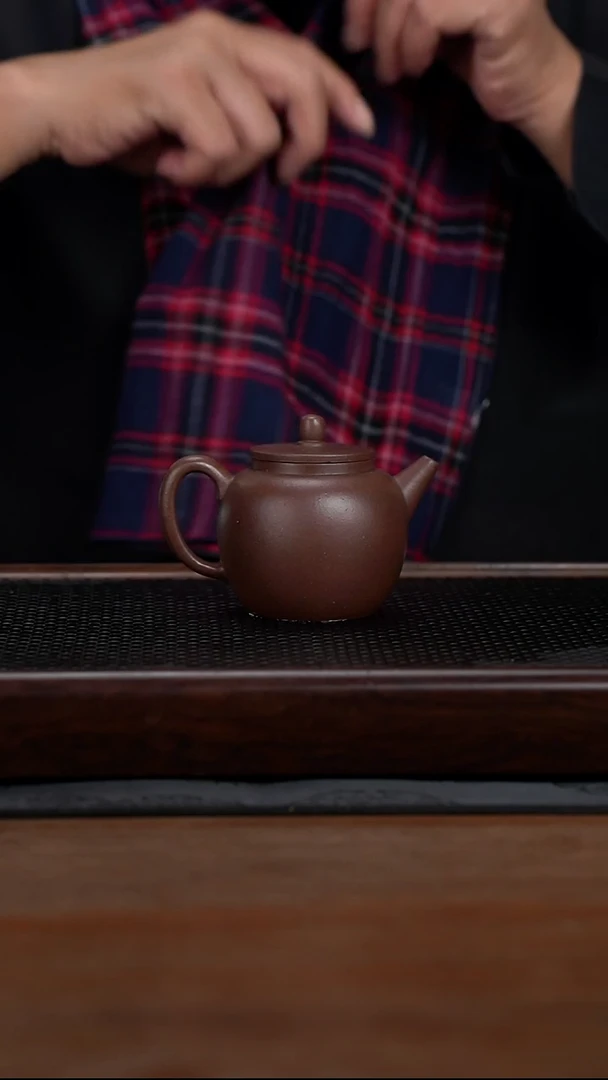 茶壶紫砂160cc黄龙山原矿百年老紫泥平盖莲子15