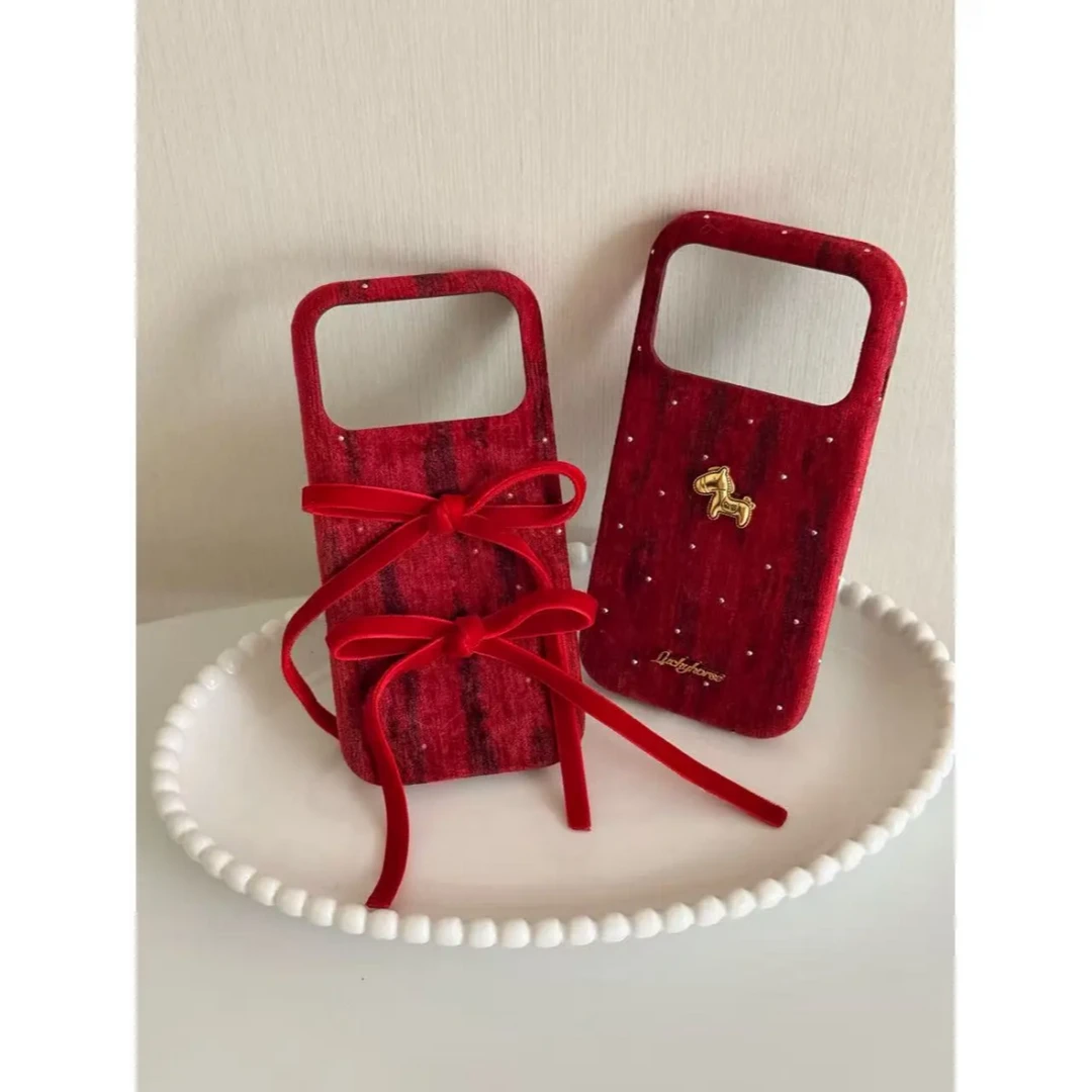 新年红色闪钻金马绑带蝴蝶结适用苹果17promax手机壳iPhone161514