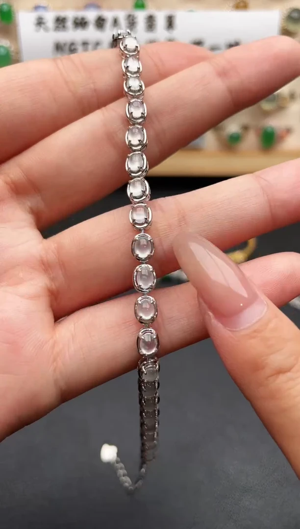 未镶嵌戒指翡翠一物一证一礼盒