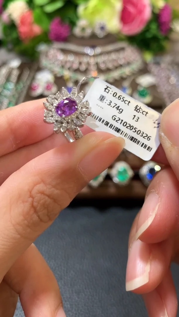 戒指彩色蓝宝石18K金镶嵌n69