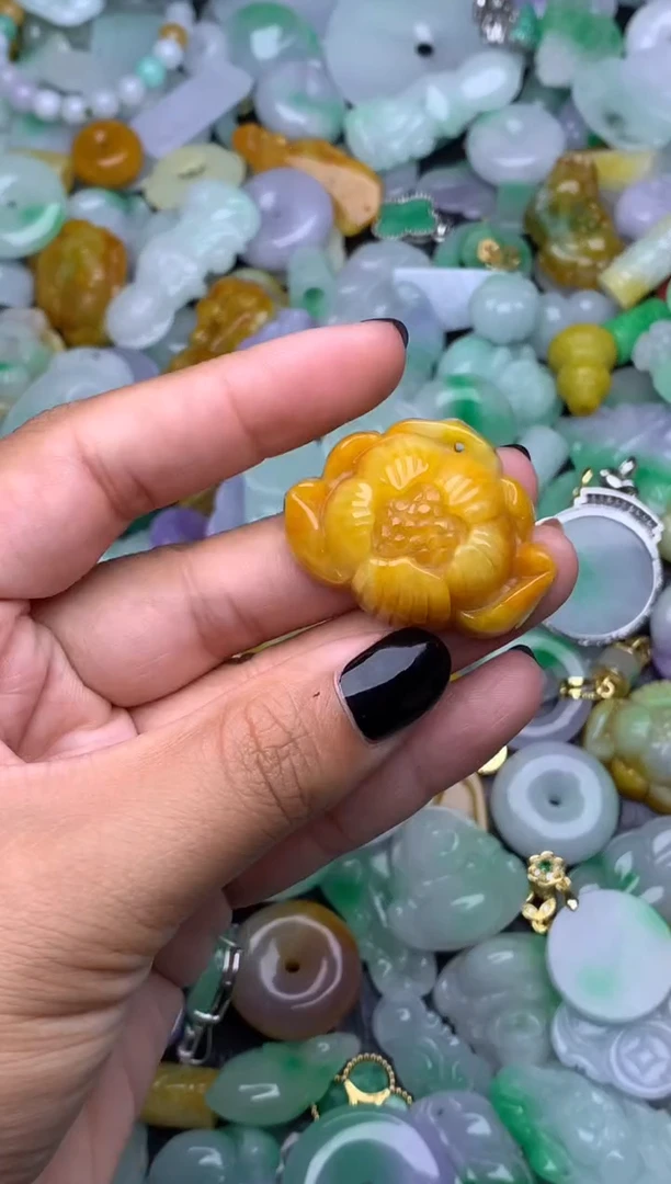 翡翠未镶嵌颈饰天然缅甸翡翠吊坠