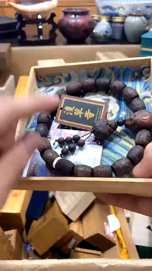 石英石铁合金蝉精美手手链链一个