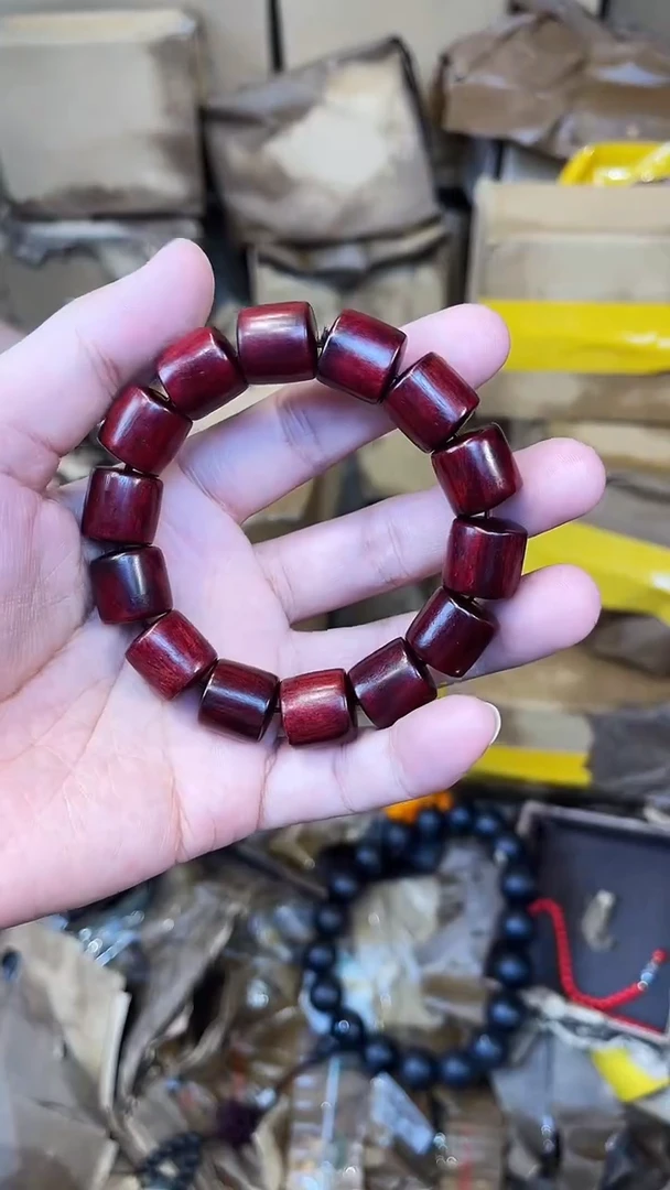 非洲檀香无事牌直播间随机手串一串