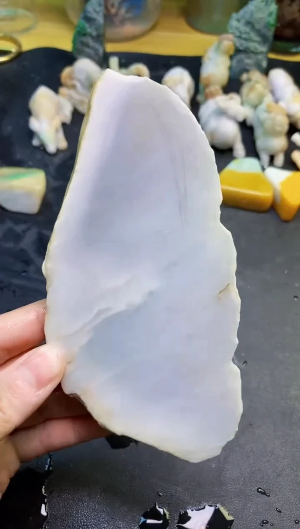 翡翠未镶嵌颈饰天然翡翠089