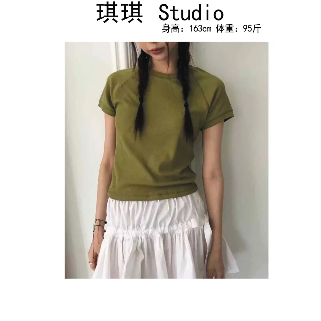 《琪琪家》夏季新款潮流气质时尚肩膀鱼骨简约显瘦减龄短袖3306-CS