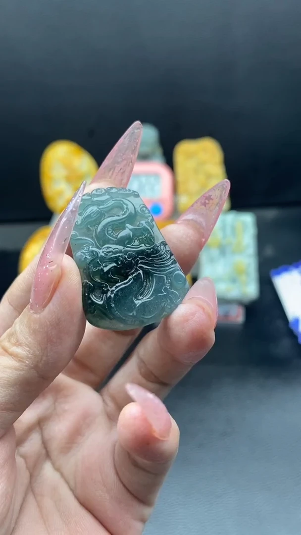 翡翠未镶嵌颈饰多样性发货