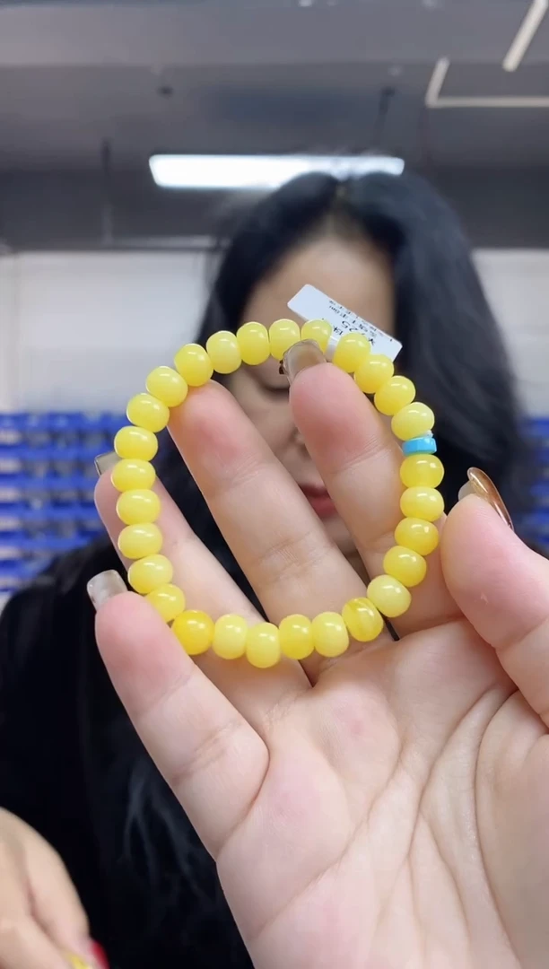 【闪购商品】蜜蜡裸石未镶嵌多样性发其一颜色微差