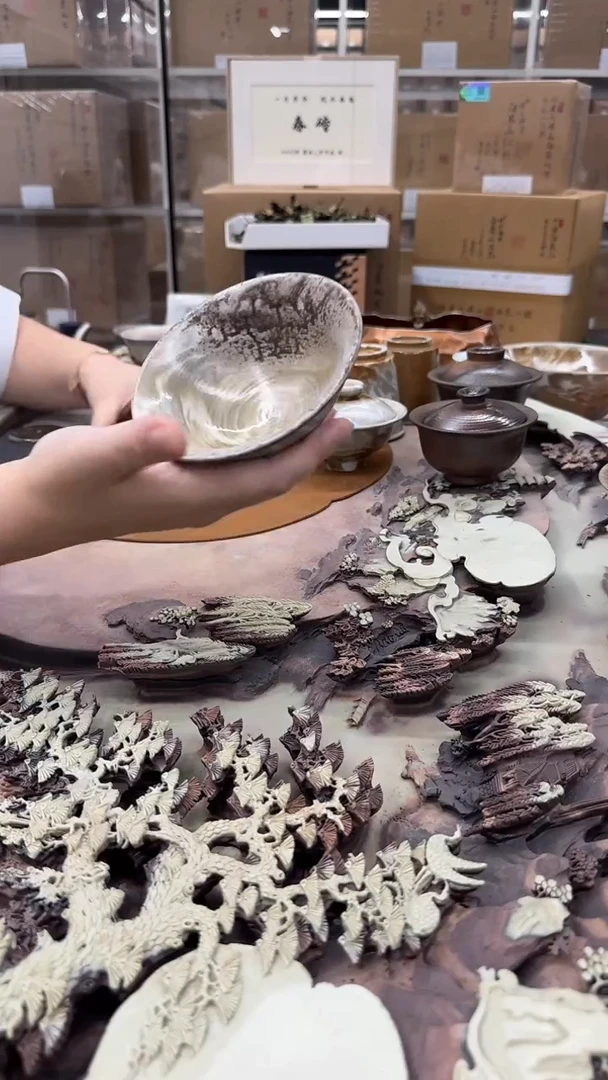 【闪购商品】瓷片龙纹小乔福利