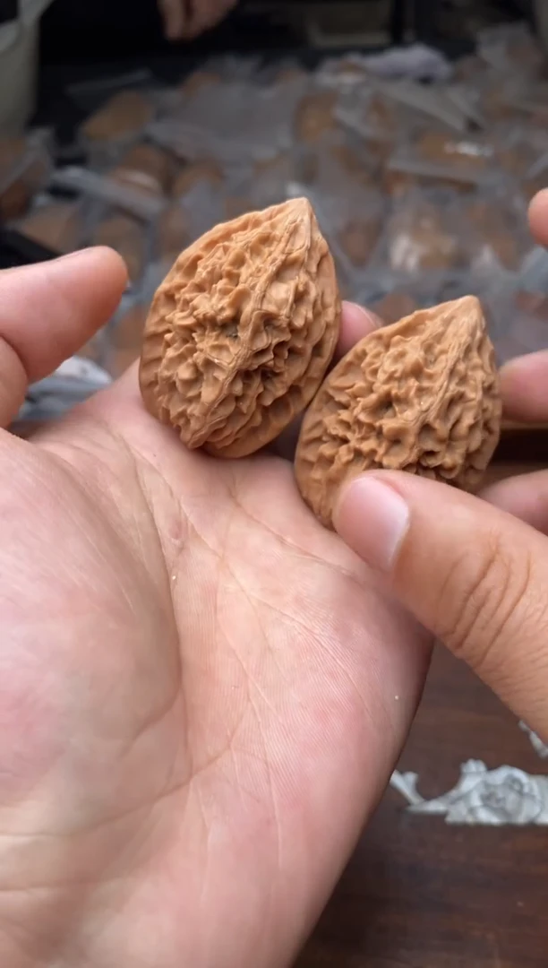 【闪购商品】文玩核桃把件A50号35尺招财鼠