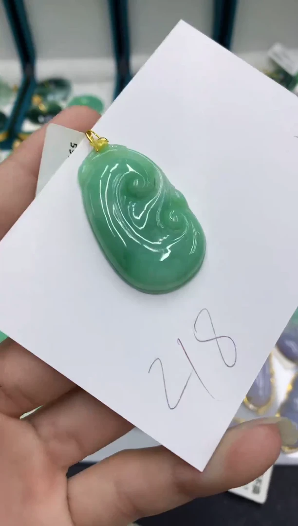 【闪购商品】翡翠颈饰18K金镶嵌翡翠