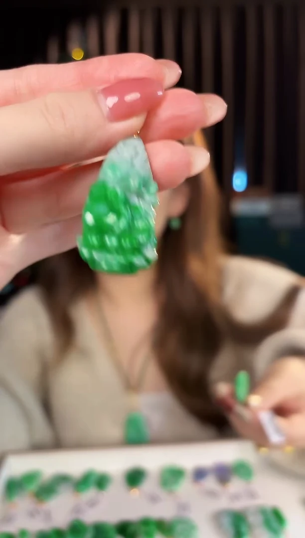 【闪购商品】翡翠颈饰18K金镶嵌缅料A货/支持复检/一件