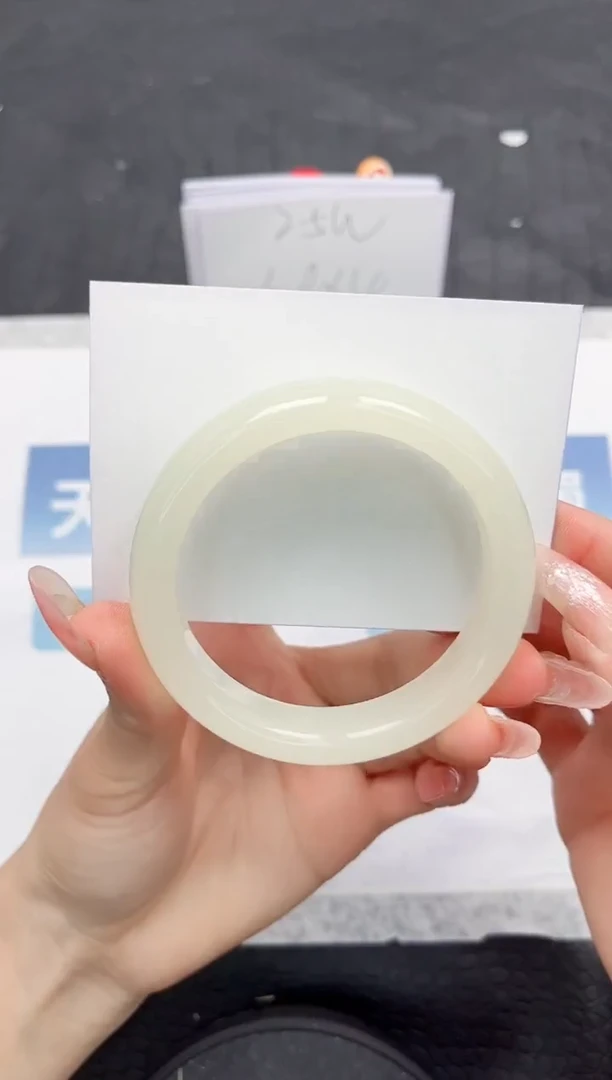 【闪购商品】石英质玉手镯未镶嵌L248-58.2