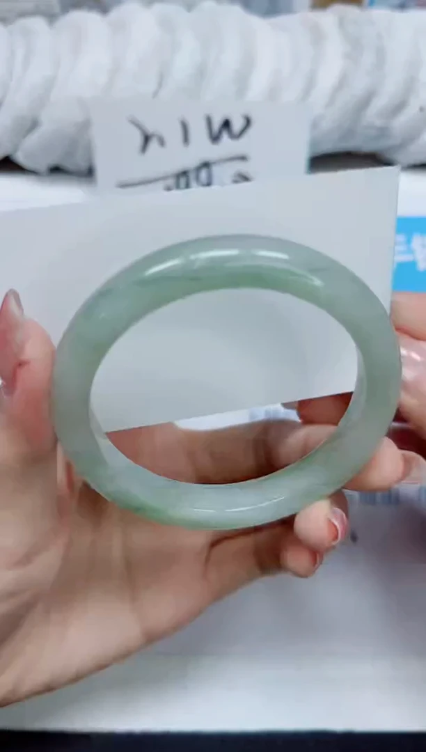 石英质玉手镯未镶嵌307/55.4