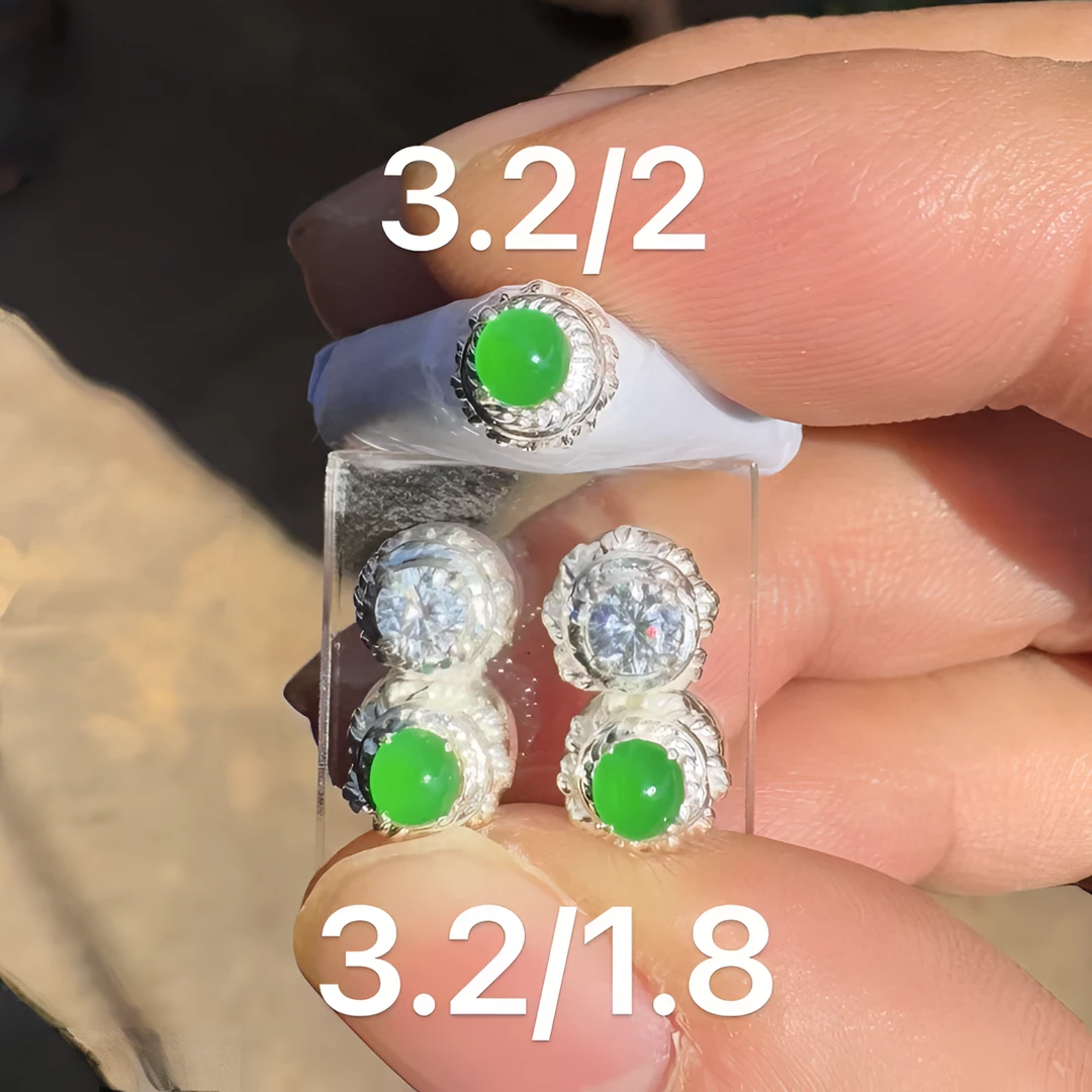 0116(小哪吒在源头)冰种翡翠木那阳绿三件套干净肉细荧光足M30