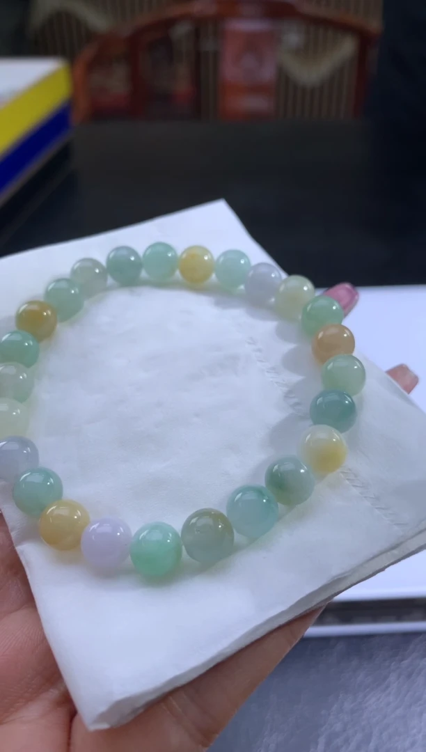 未镶嵌定制翡翠知****?翡翠