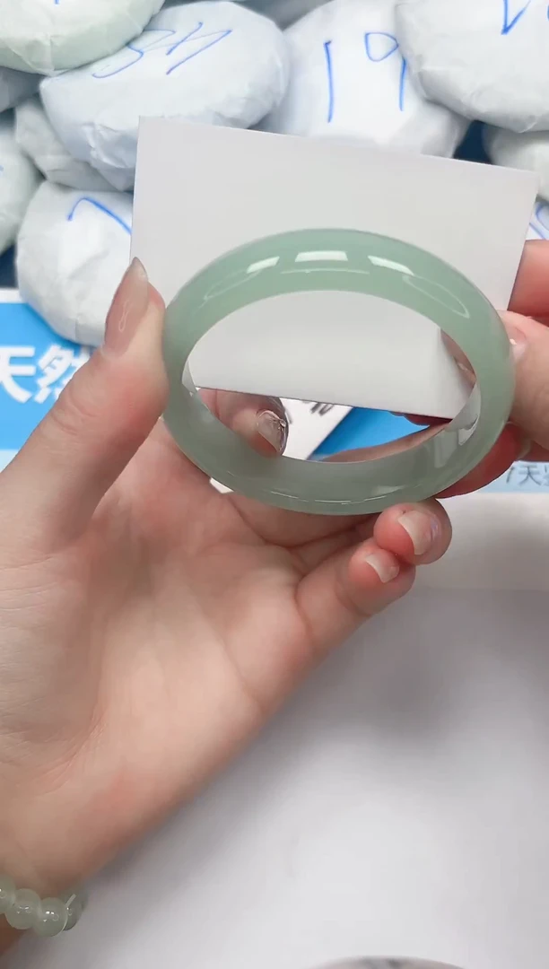 未镶嵌手镯石英质玉5/5859