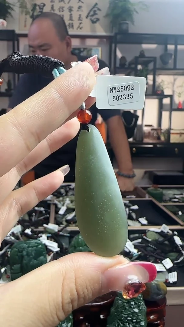 颈饰未镶嵌和田玉2335