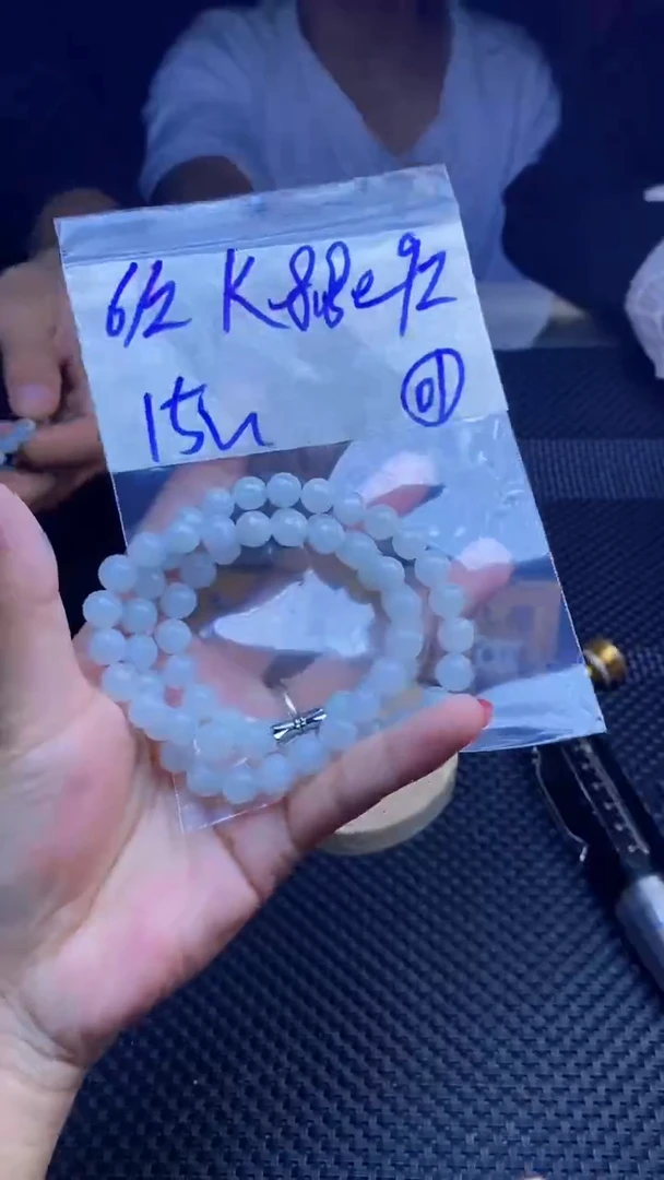 定制翡翠未镶嵌天然缅甸A货翡翠，多样性发货只发其一
