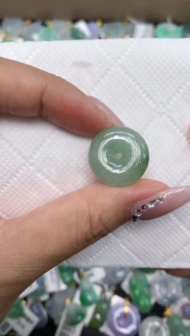 颈饰未镶嵌翡翠111111111111Q