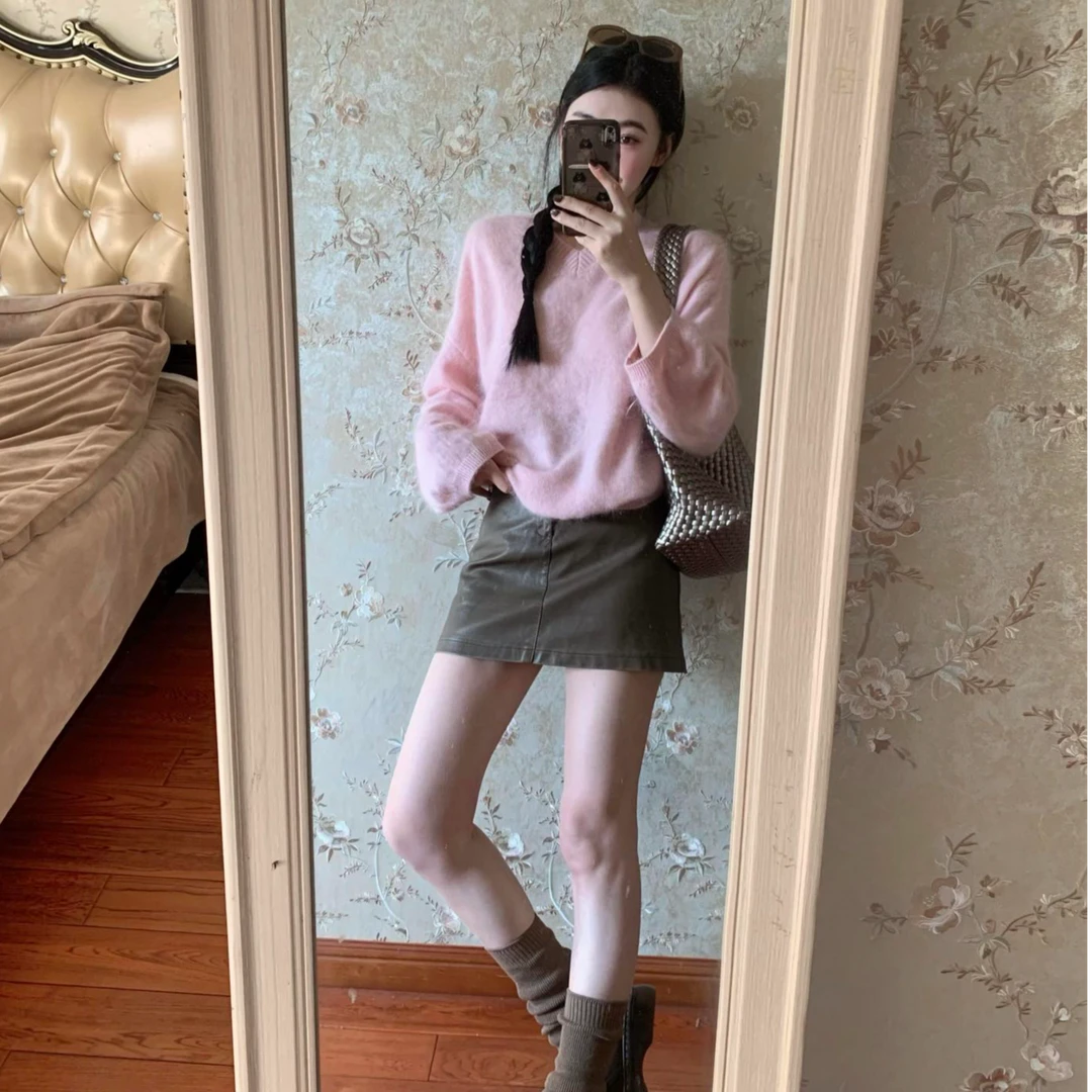 温柔风粉色长袖针织衫上衣2025新款宽松休闲百搭毛毛马甲半身裙子