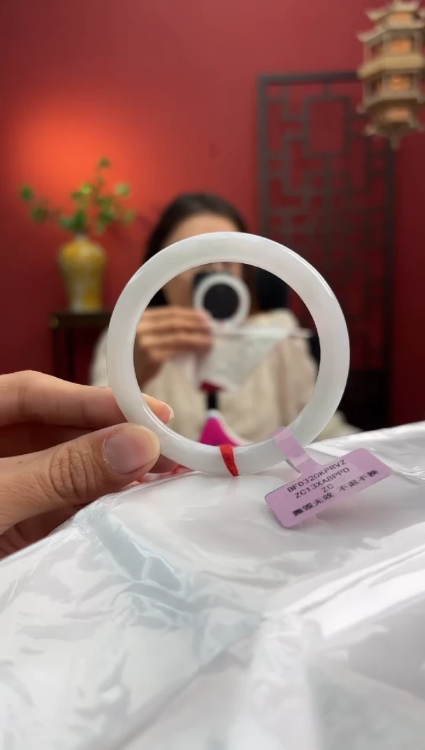 未镶嵌手镯（圆镯）翡翠翡翠手镯16