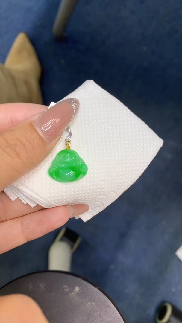 颈饰18K金镶嵌翡翠1