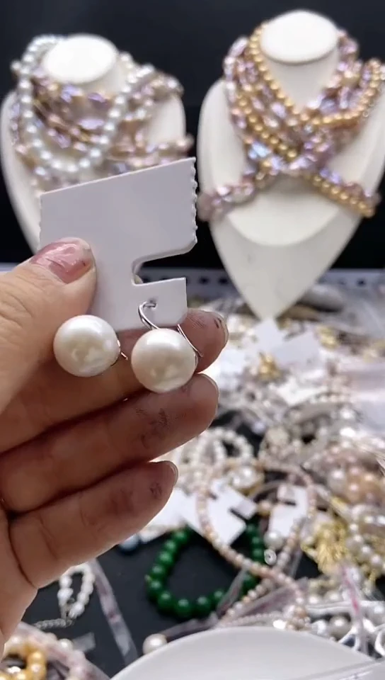 颈饰未镶嵌淡水珍珠1