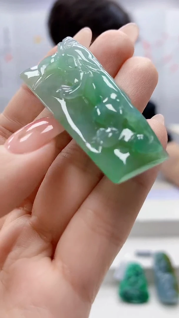 未镶嵌定制翡翠4688ty-毛货挂件65
