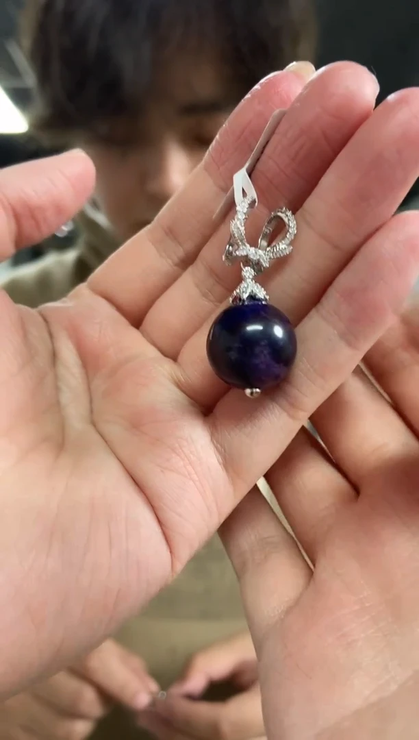 【闪购商品】苏纪石（舒俱来）吊坠未镶嵌多样性发其一颜色微差