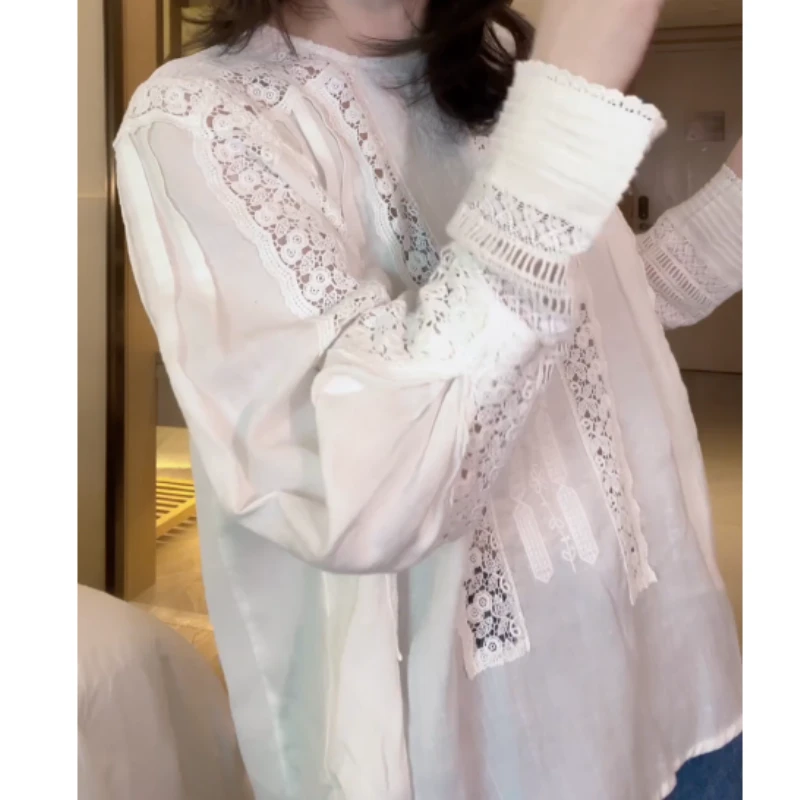 【雾月花蹊】2025春季韩版新款蕾丝镂空拼接欧若风衬衣LK2501669