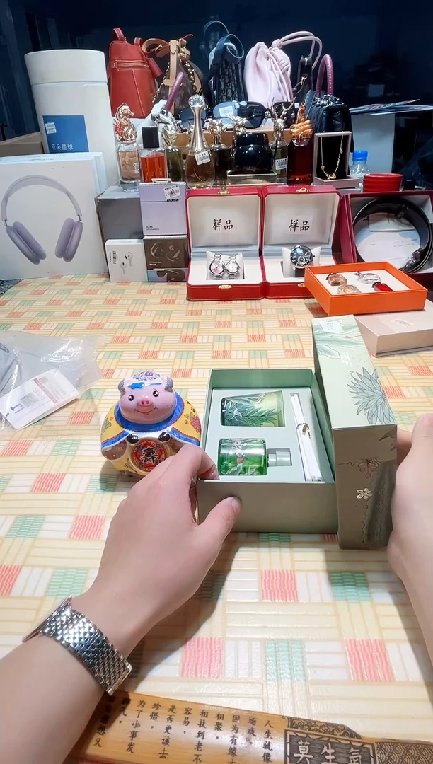 瓷片瓷器 库房到期 全部地板价@@1