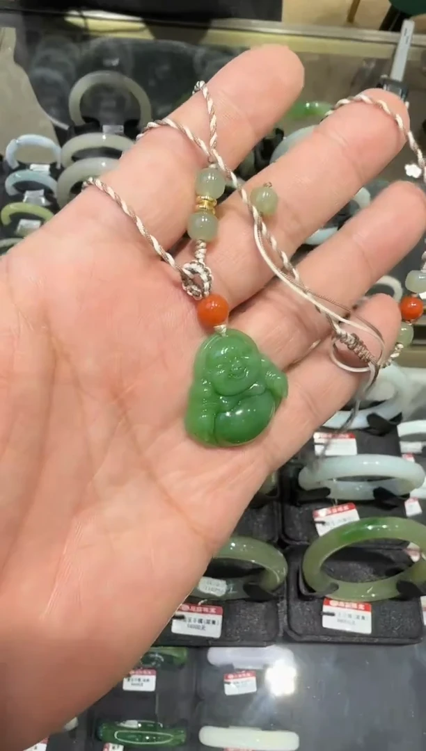 颈饰未镶嵌和田玉多样性发一