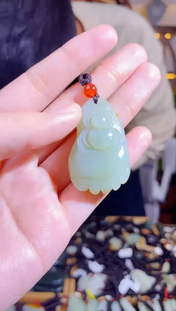 颈饰未镶嵌和田玉1