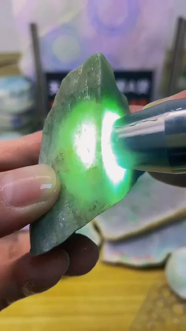 翡翠裸石天然A货缅甸翡翠高品质边角料797