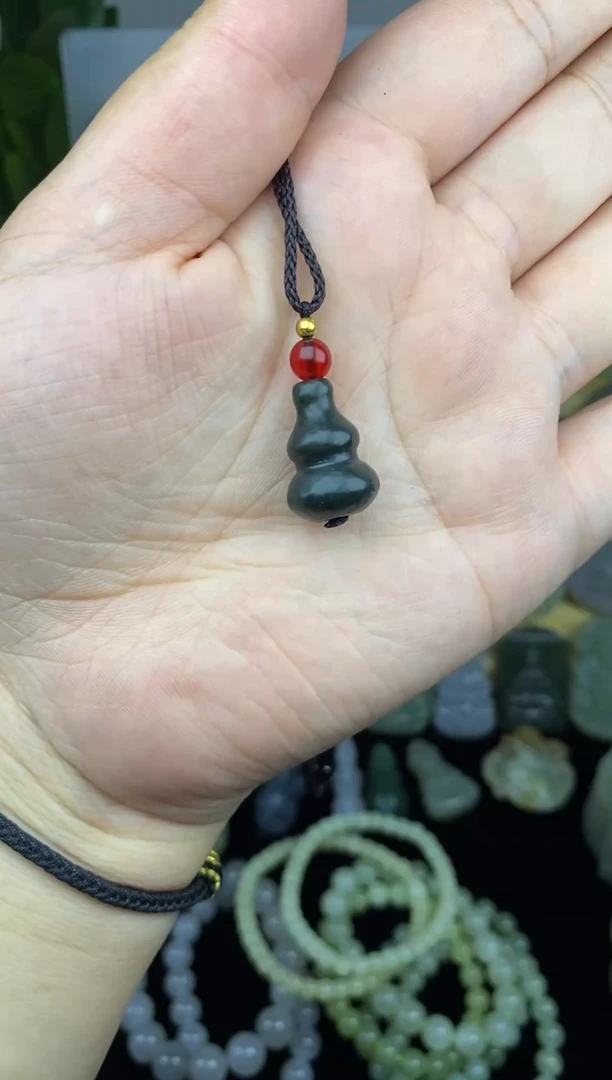 和田玉未镶嵌颈饰和田玉吊坠