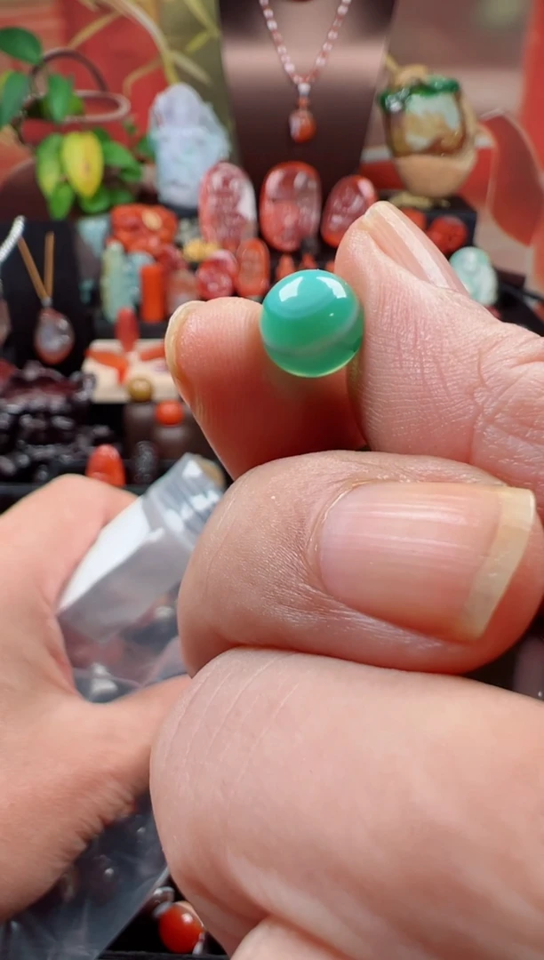 未镶嵌单珠玛瑙/玉髓豹*单珠