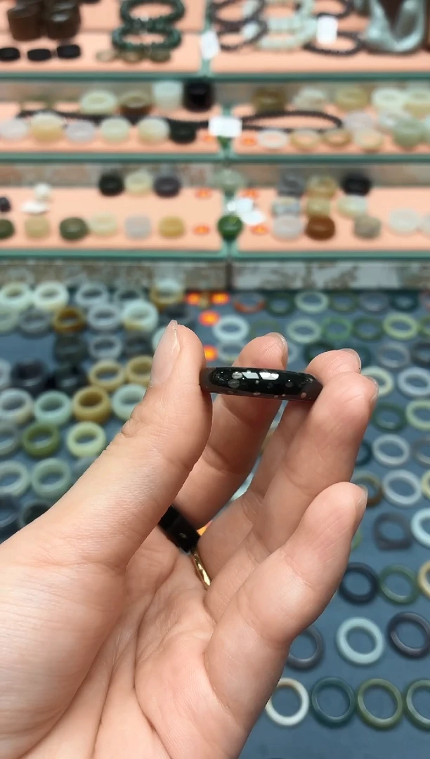 未镶嵌戒圈和田玉C****a18号+