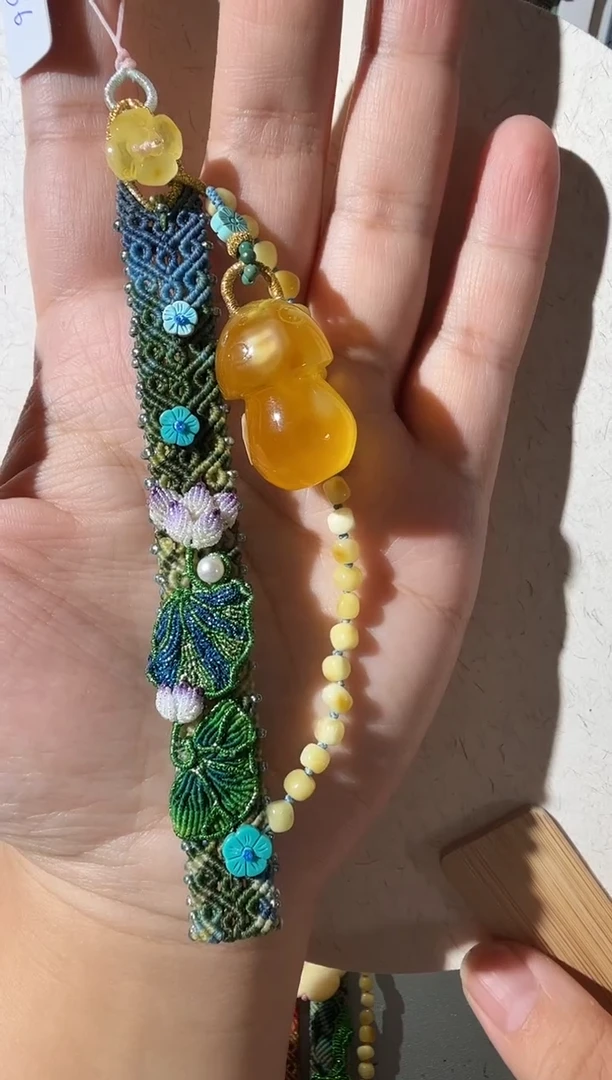 【闪购商品】蜜蜡手链未镶嵌蜜蜡蘑菇手机挂