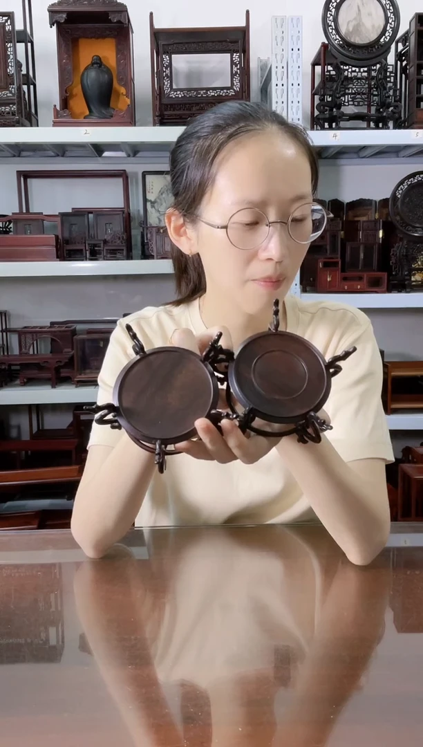 交趾黄檀（大红酸枝）五龙几直径7*6    2个100