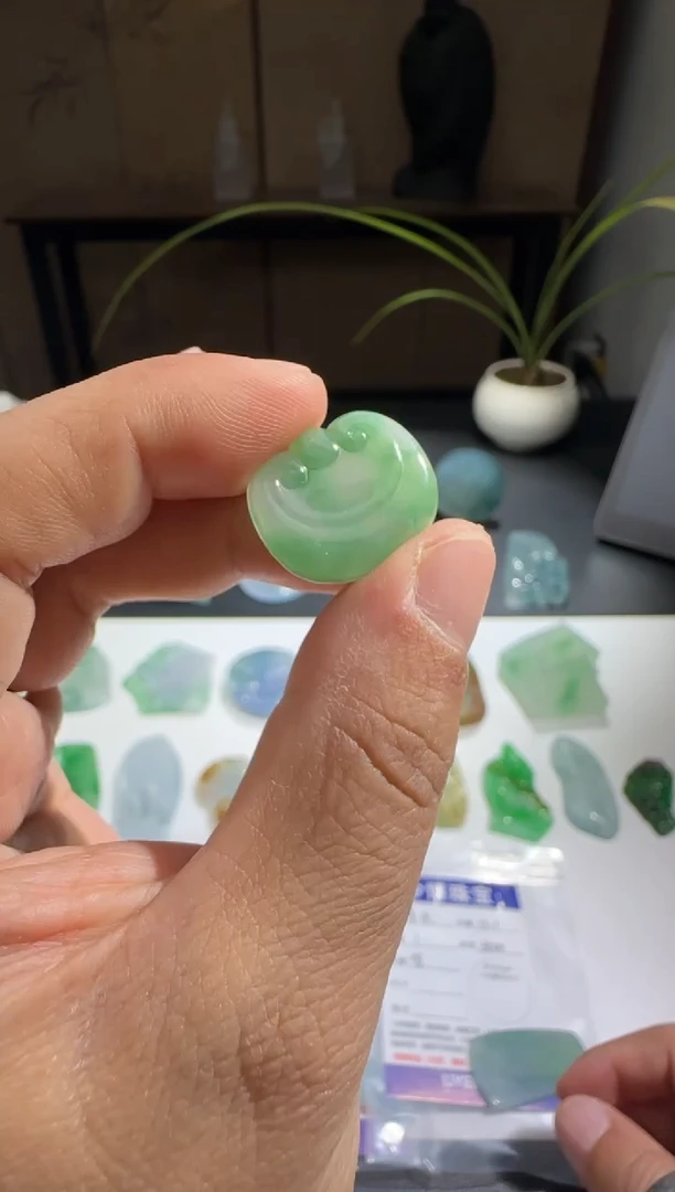 未镶嵌定制翡翠缅甸A货翡翠