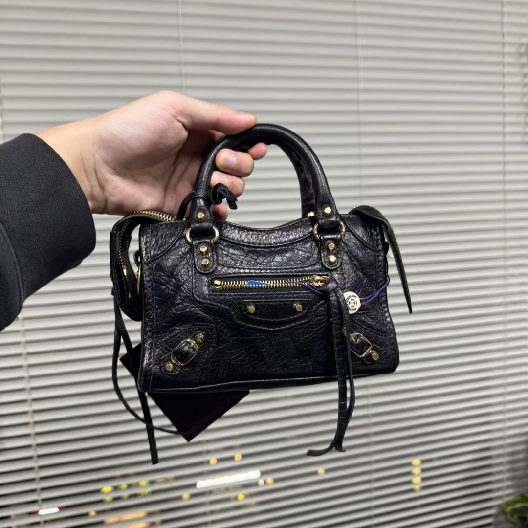 95新 Balenciaga/巴黎世家 坤球奢选 巴黎世家nano机车斜挎包