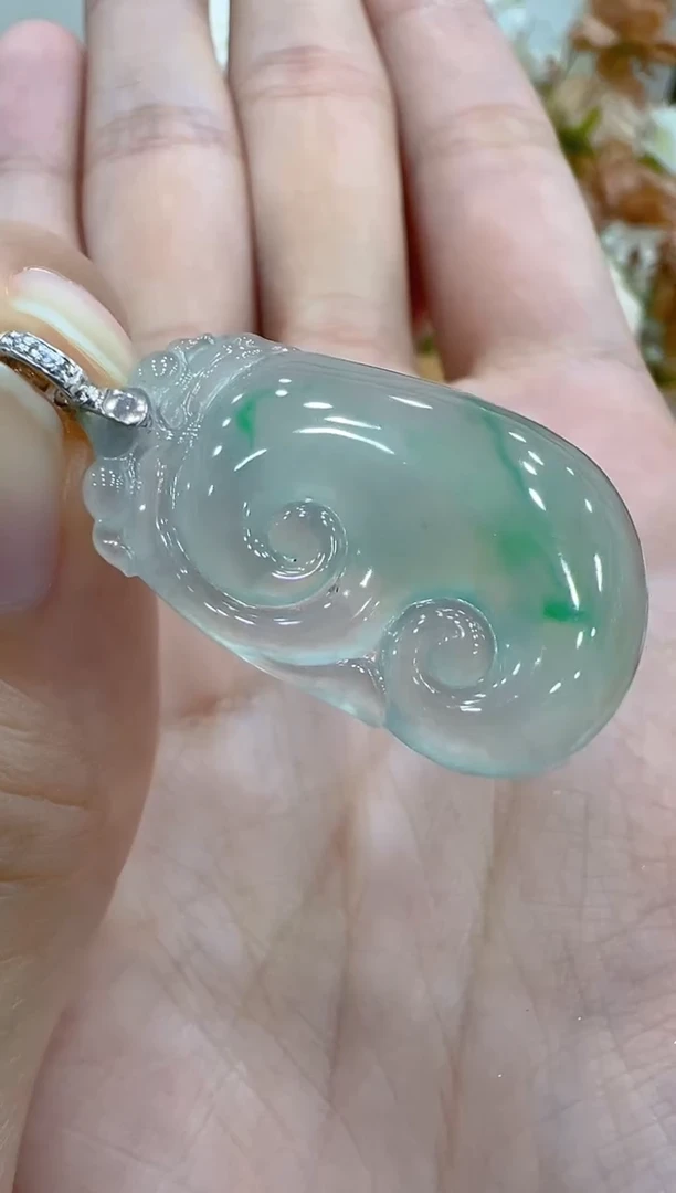 吊坠(不含链)18K金镶嵌翡翠多样性团购发一件