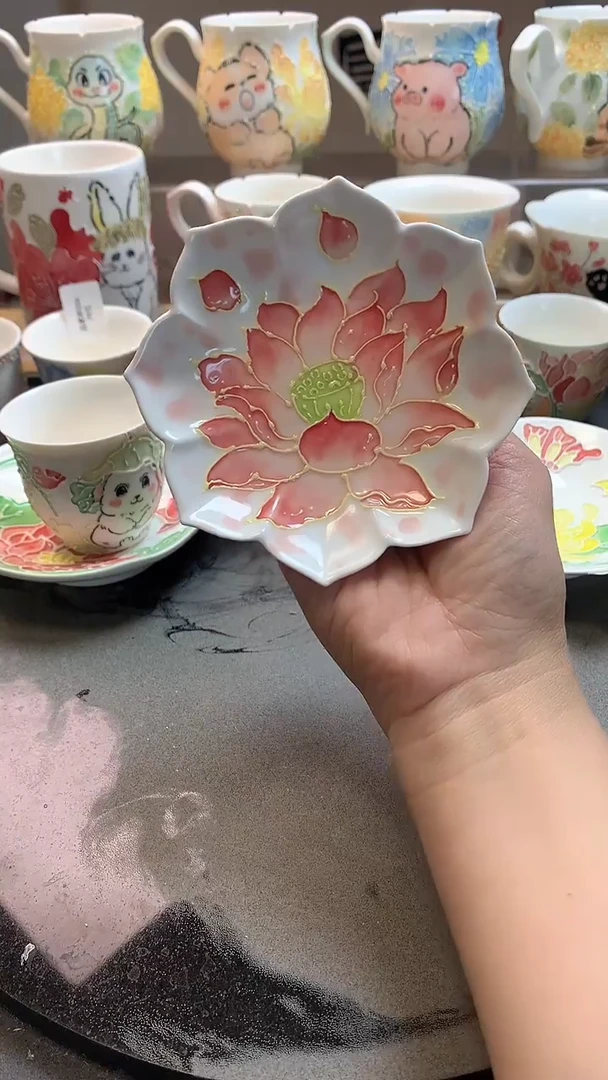 一味*手绘*莲瓣荷韵碟