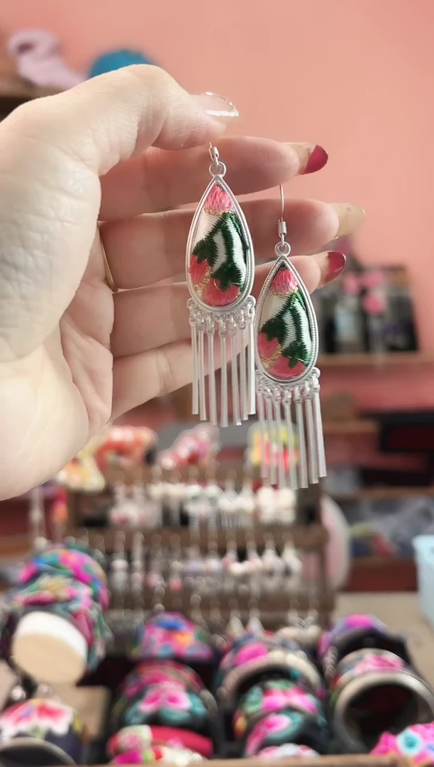 织绣艺枝独绣手工饰品67