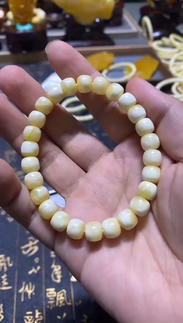 未镶嵌琥珀手串手串